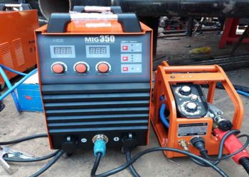 Máy hàn Mig với công suất lớn được dùng trong nhà máy