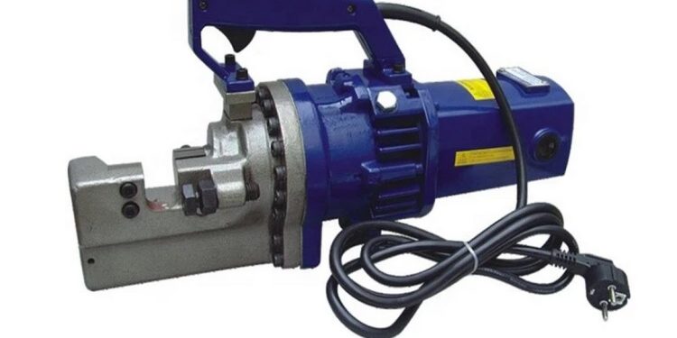 Các bộ phận của máy cắt sắt thuỷ lực cũng nên được bảo trì thường xuyên