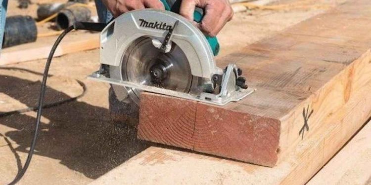 Công suất của máy cắt gỗ sẽ ảnh hưởng đến khả năng cắt