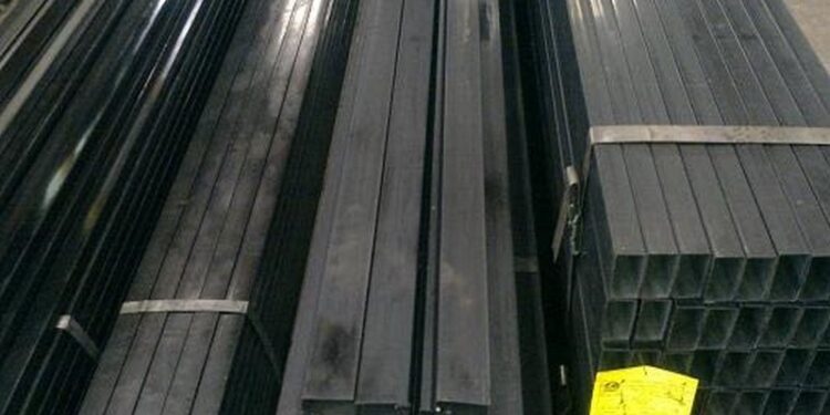 Giá thép hộp chữ nhật phụ thuộc vào nhiều yếu tố