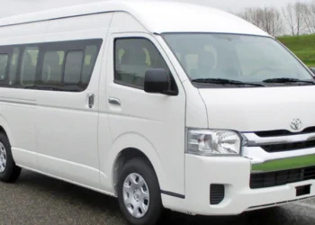Tìm hiểu giá Toyota Hiace tại otodaibang.com