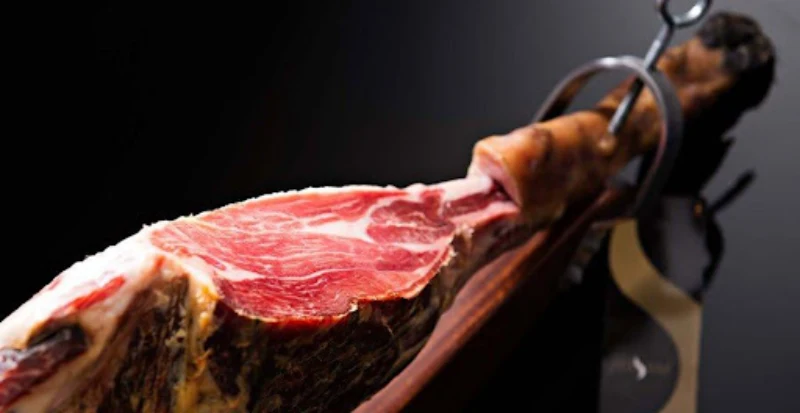 Jamón có hương vị rất khác so với các loại thịt muối thông thường
